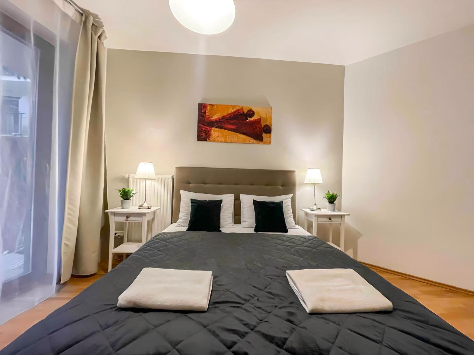 K321 Elitehost Kiraly Central بودابست المظهر الخارجي الصورة
